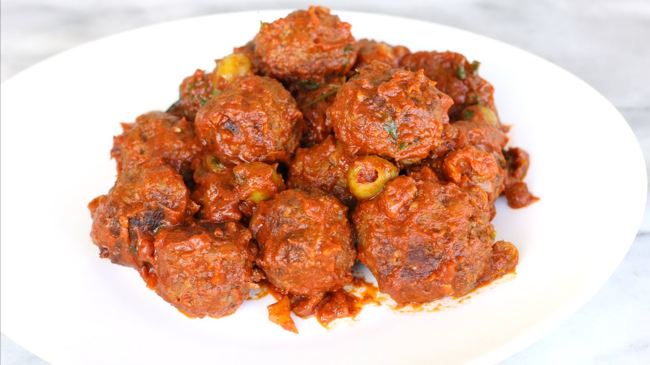 Dominican Meatballs (Como Hacer Albóndigas Guisadas Dominicanas) – Episode 217