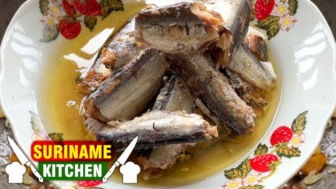 Surinaamse Olie Sardien Met Gebakken Aardappelen KOKEN IN SURINAME | Oil Sardine Baked Potatoes