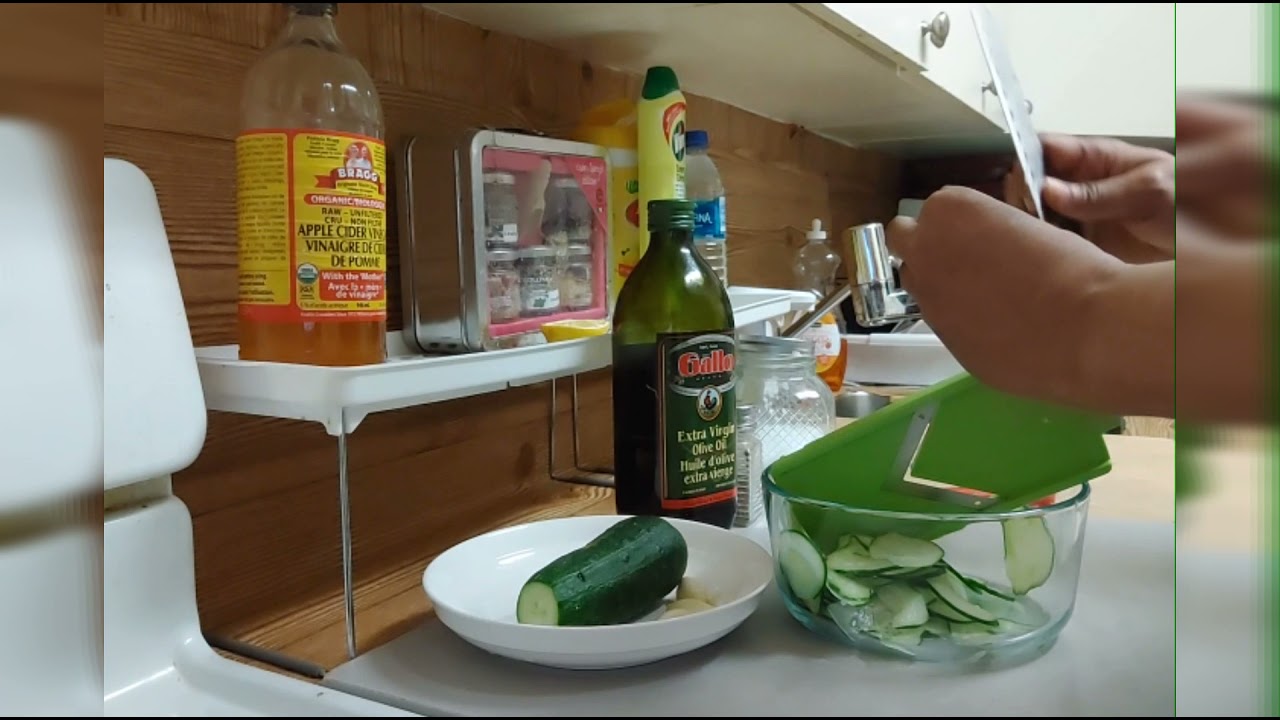 EASY CUCUMBER SALAD AT HOME