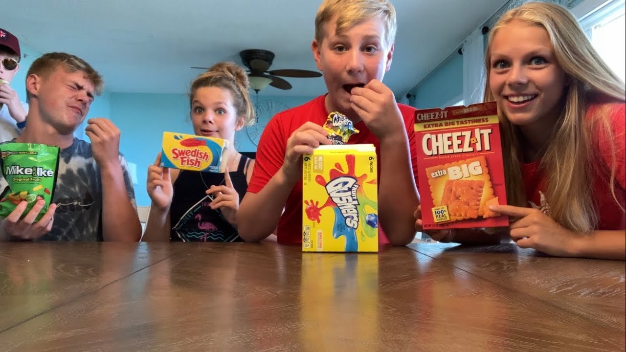 British Cousins Try American Snacks!