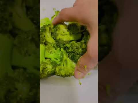 KIDNEY DIET: Broccoli Hack- makes cooking easy #shorts