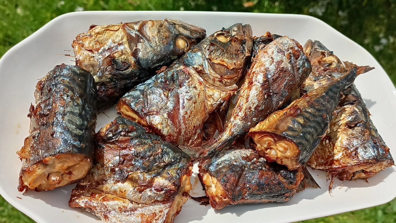 How To Bake/Grill/Smoke Mackerel (Ghana Salmon) In The Oven