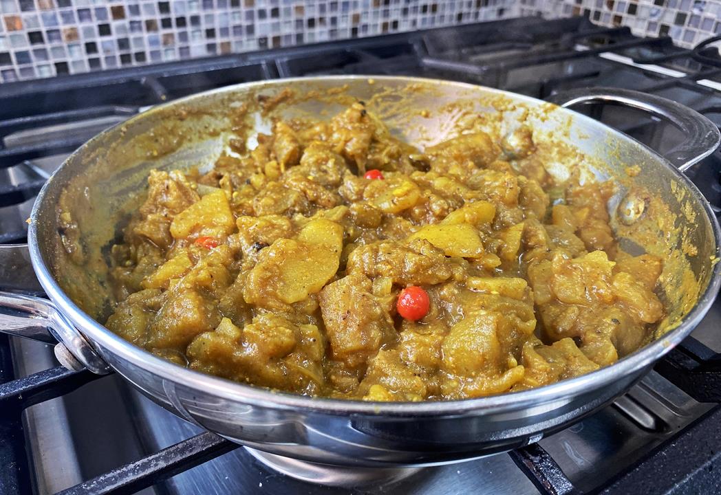 Curry Baigan (eggplant) and Aloo (potato).